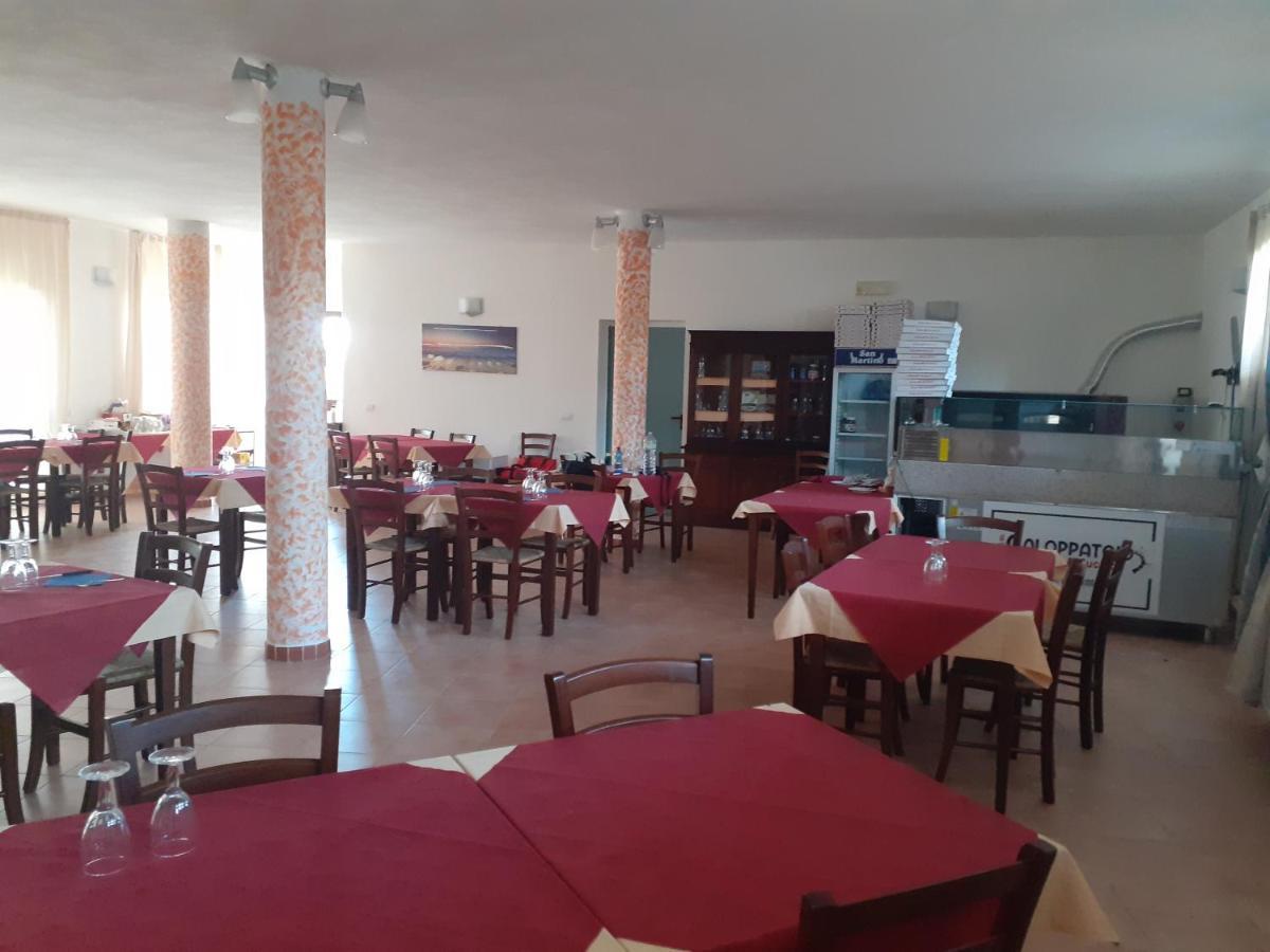 Hotel Bena E Traes Laerru المظهر الخارجي الصورة