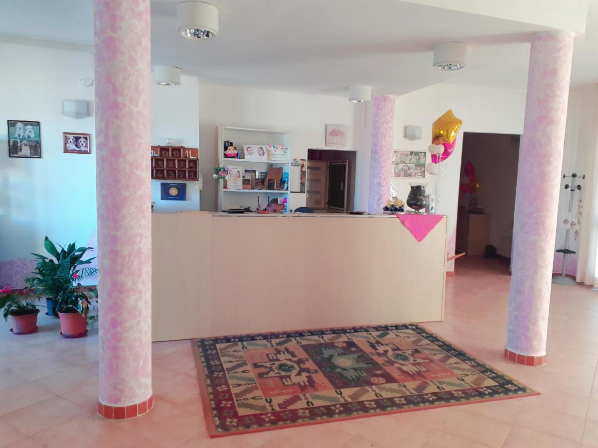 Hotel Bena E Traes Laerru المظهر الخارجي الصورة