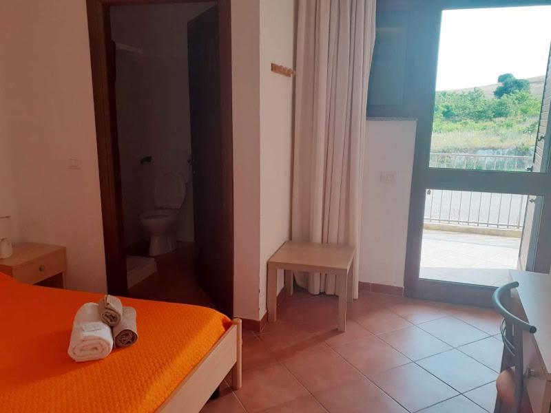 Hotel Bena E Traes Laerru المظهر الخارجي الصورة